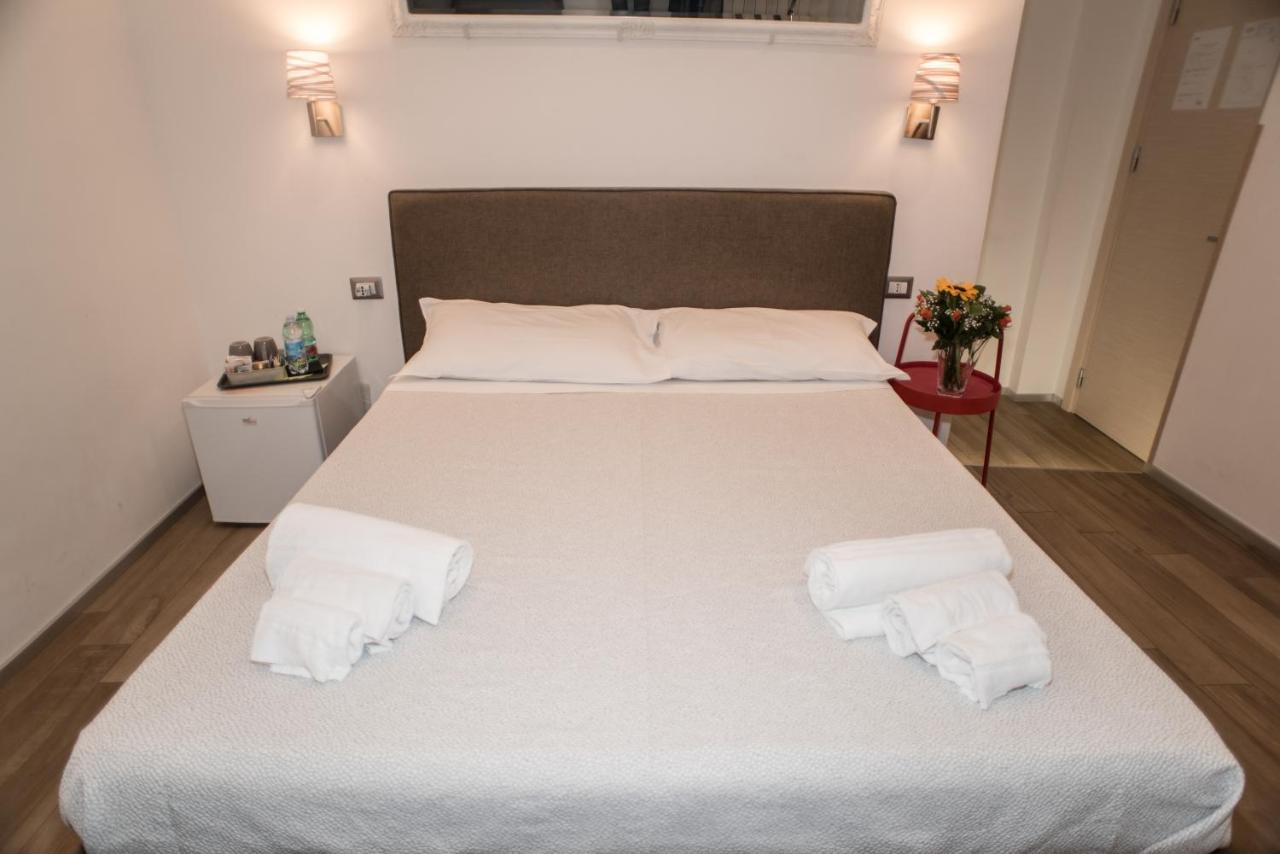 Mole Adriana Guest House Rom Exterior foto